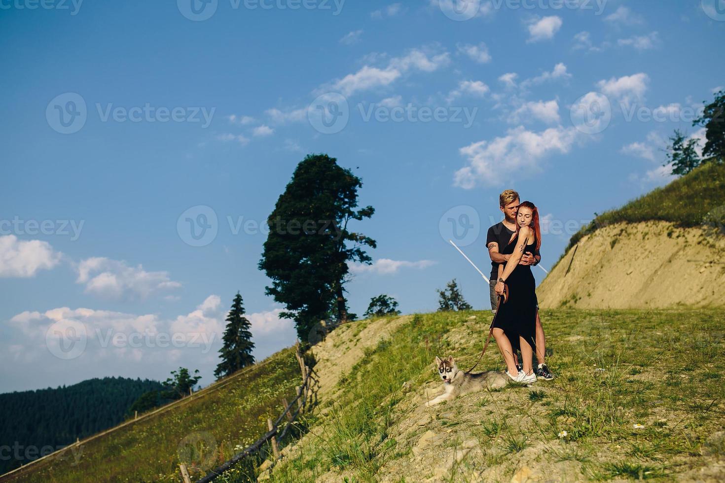 foto van een paar in de bergen