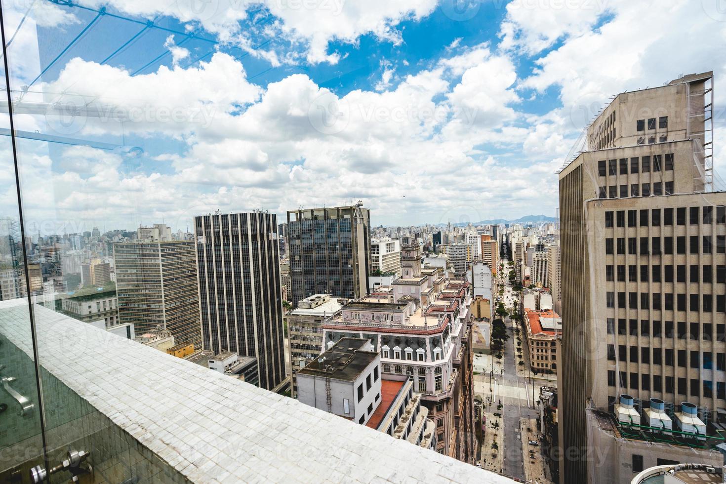 horizon van sao paulo Brazilië, genomen van de farol satan gebouw. foto