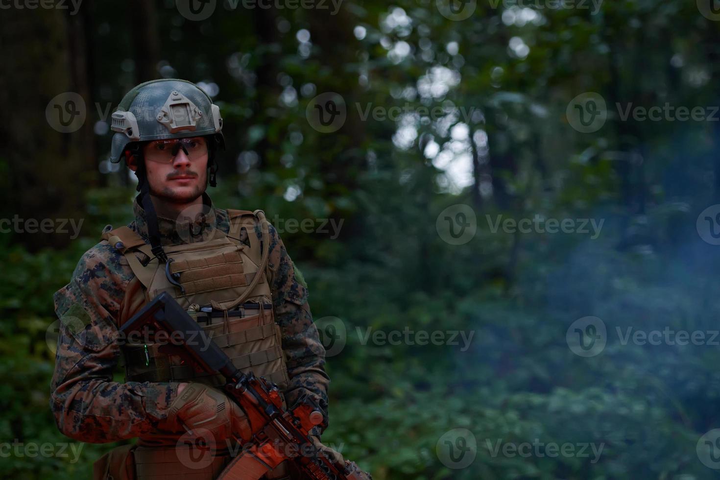 leger soldaten in veld- foto