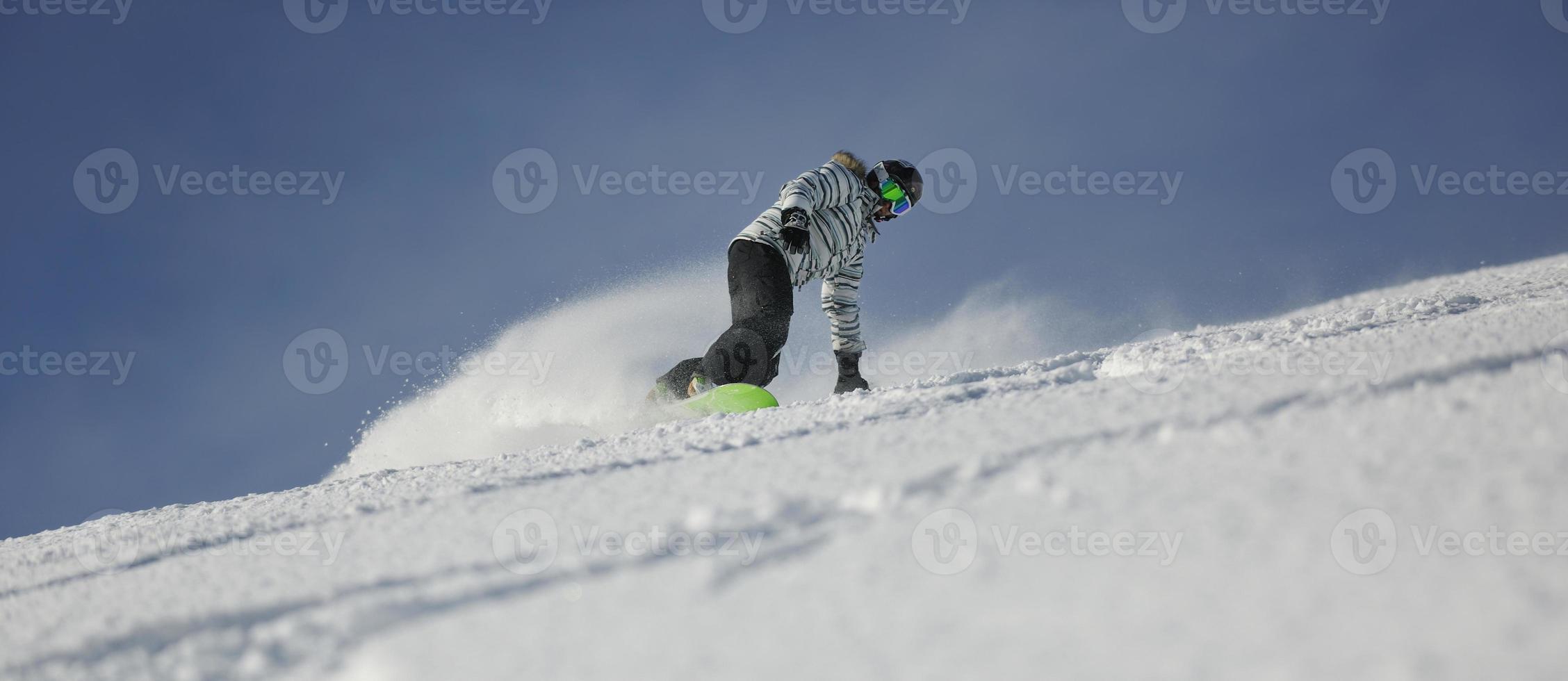 skiërs Aan berg foto