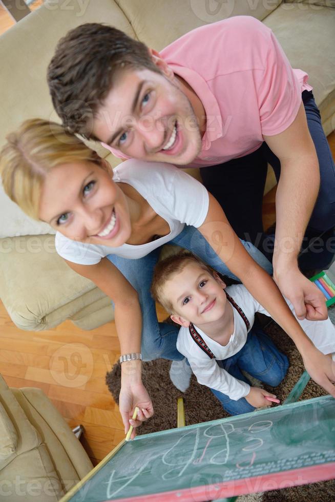 familie tekening Aan school- bord Bij huis foto