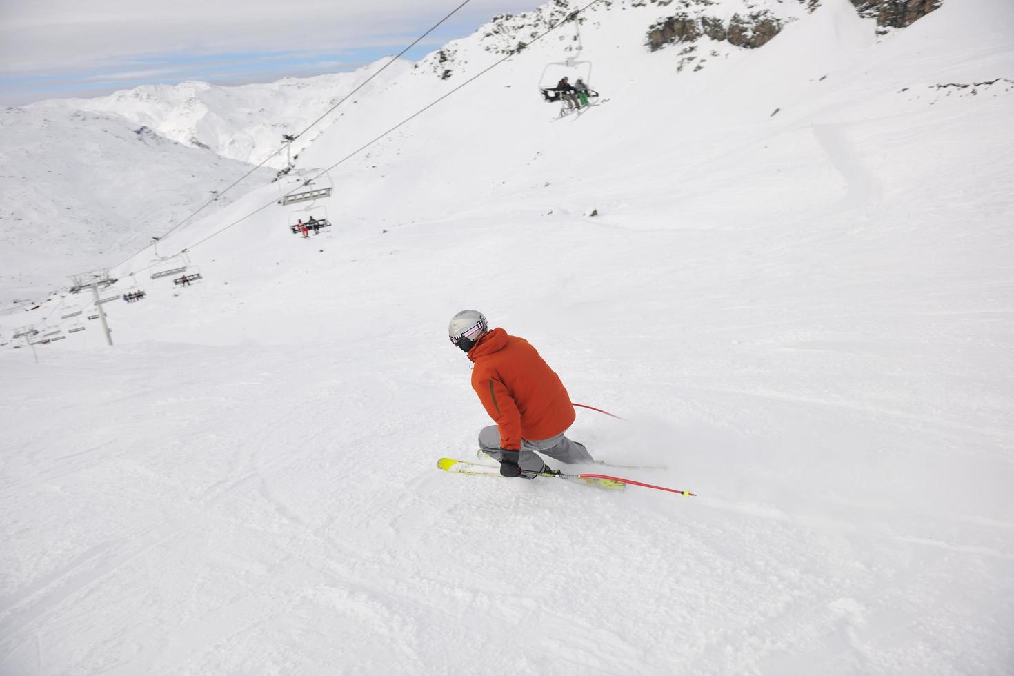 skiën op nu in het winterseizoen foto