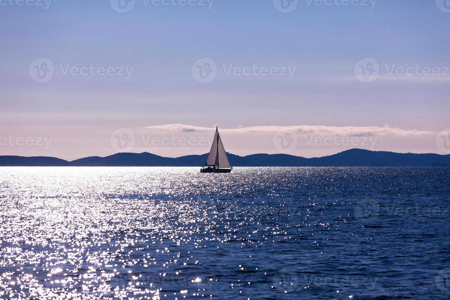 recreatief jacht Bij adriatisch zee foto