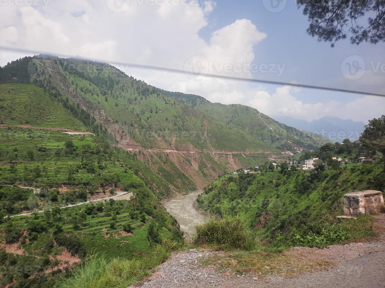 Pakistan is een mooi land van groen valleien, hoog bergen en lang rivieren. de natuurlijk schoonheid van Pakistan is betoverend. foto