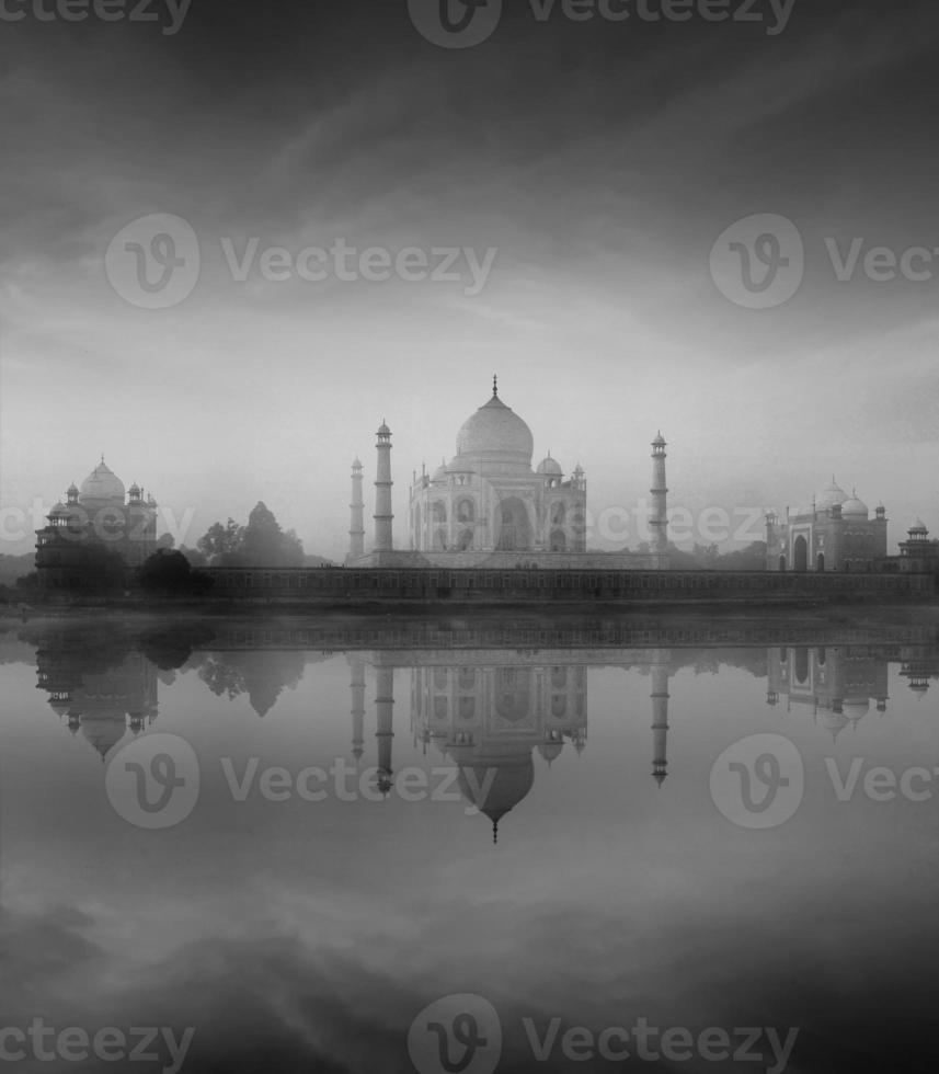 Taj Mahal met reflectie, agra, india foto