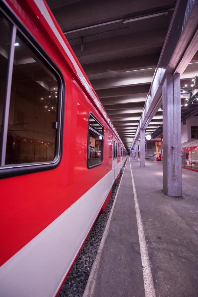 Kroatië, 2022 - leeg interieur van metro station foto