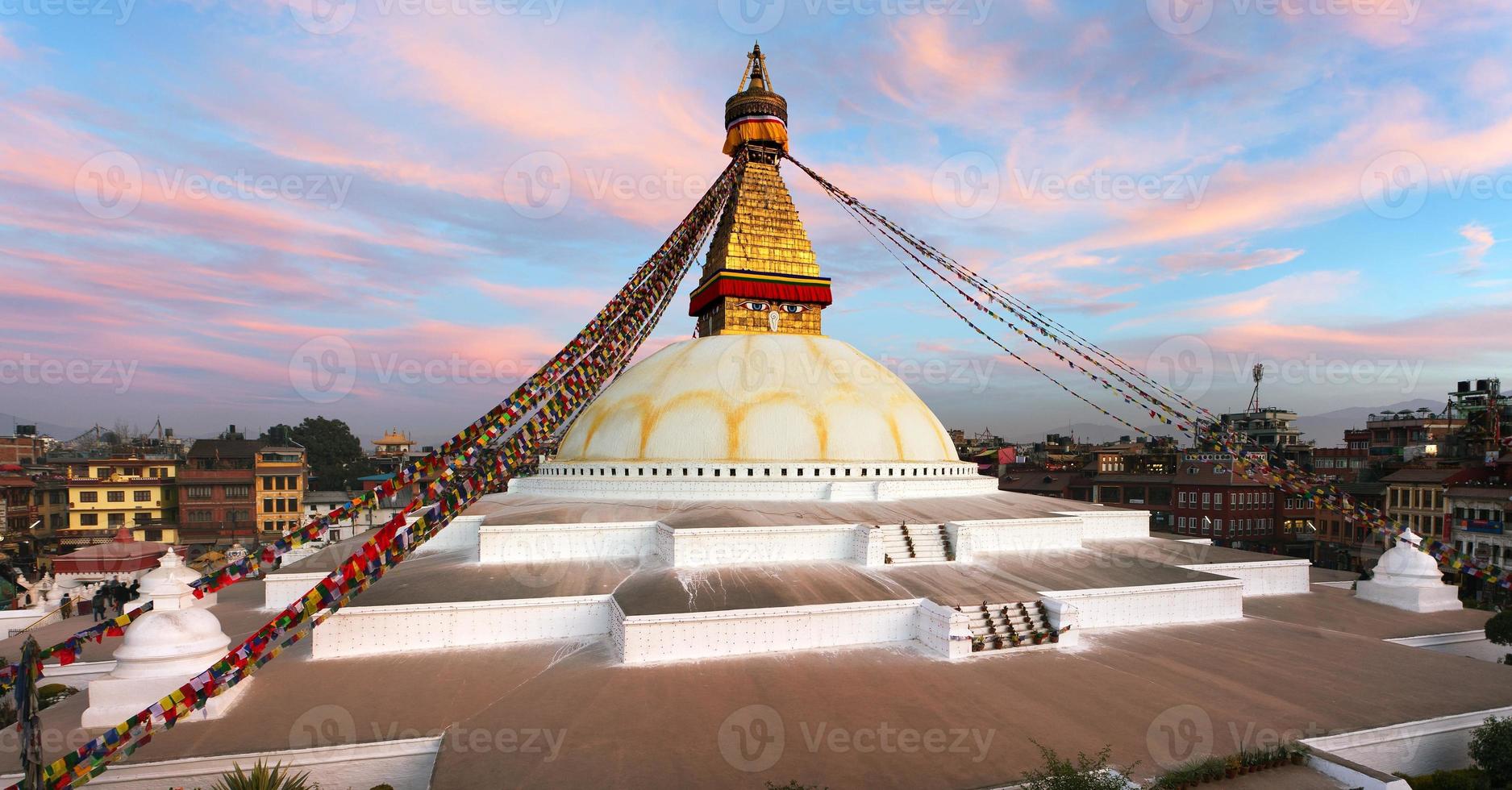 avond uitzicht van bodhnath stupa - kathmandu - nepal foto