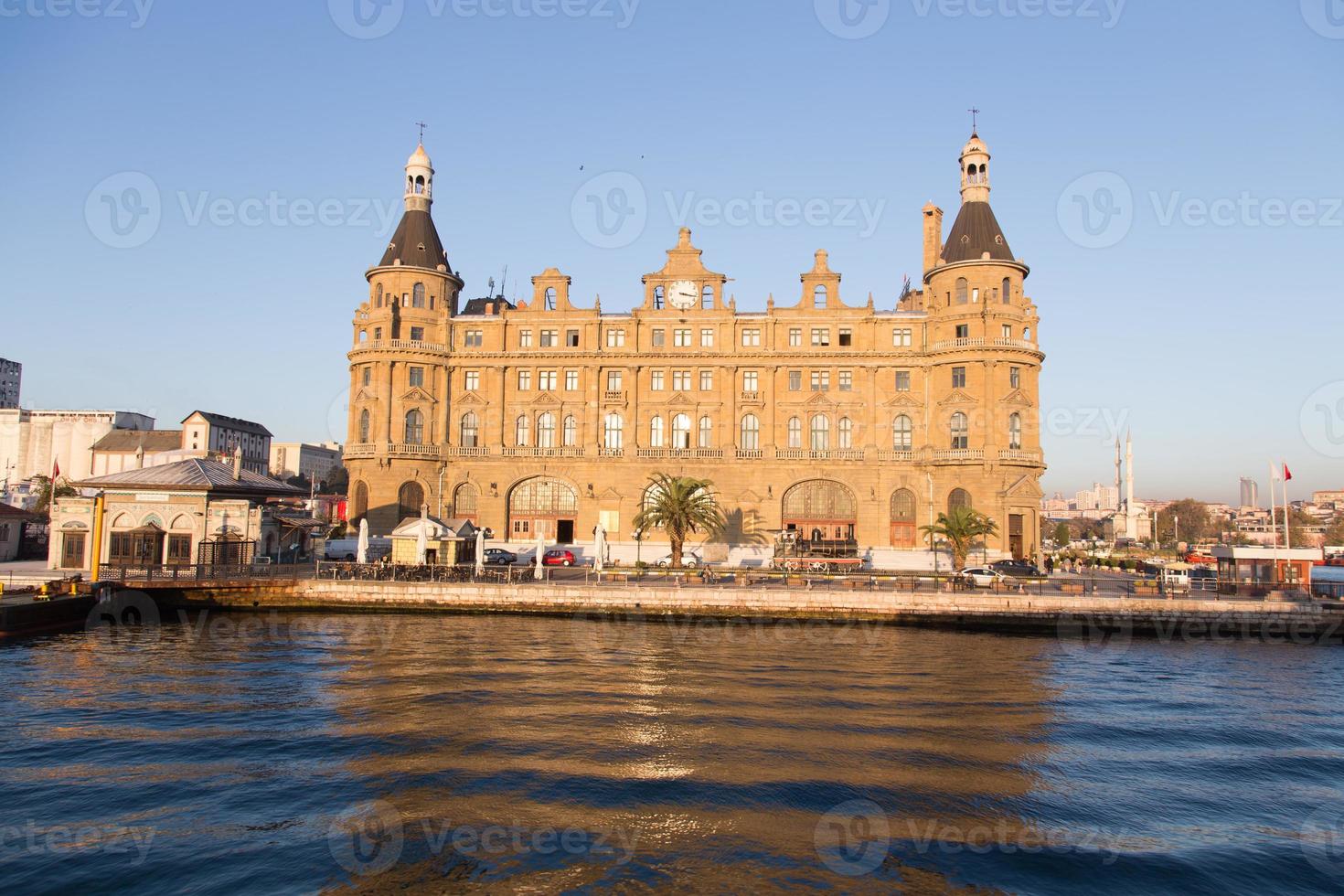 haydarpasa eindpunt in istanbul foto