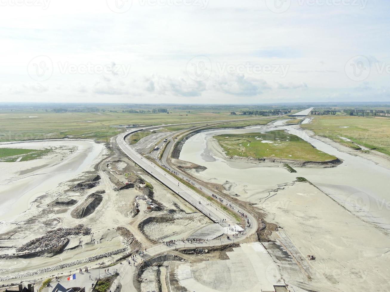 weg naar maand sint-michel abdij, Normandië foto