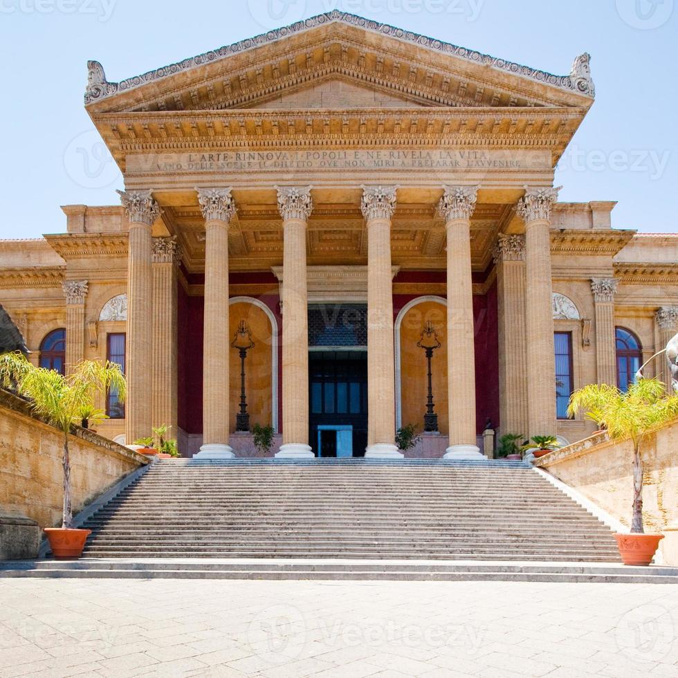 teatro massimo - opera huis in palermo, Sicilië foto
