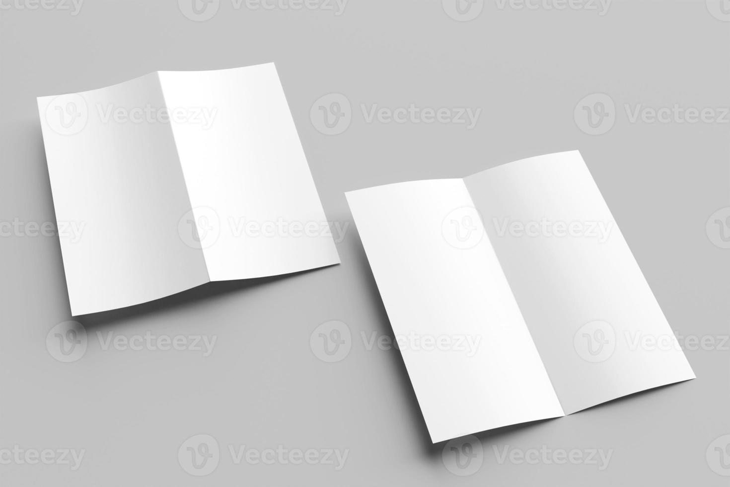 blanco tweevoudig dl verticaal brochure mockup geïsoleerd Aan zacht grijs achtergrond. 3d geven illustratie foto