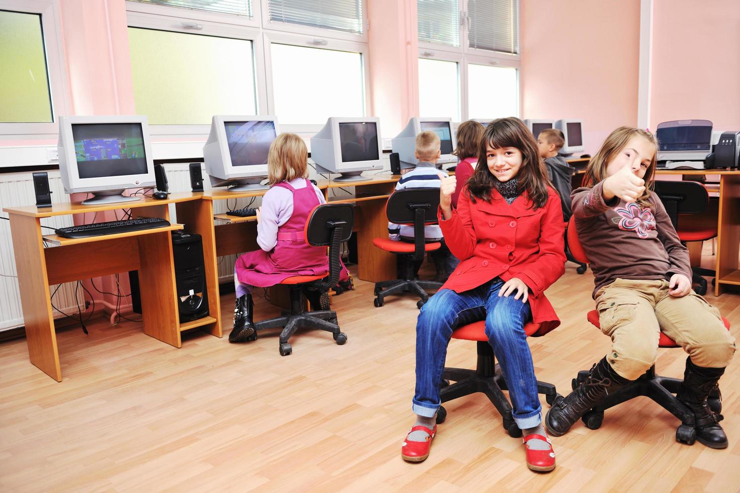 het onderwijs met kinderen in school- foto