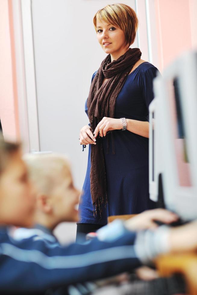 het onderwijs met kinderen in school- foto