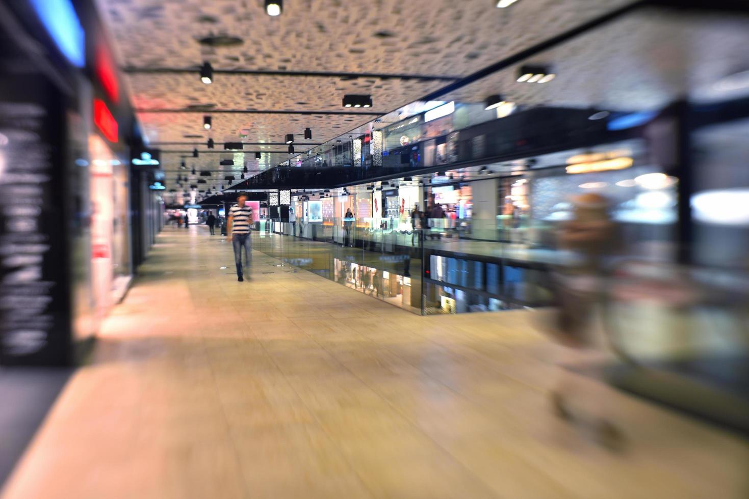 Zweden, 2022 - boodschappen doen winkelcentrum interieur foto