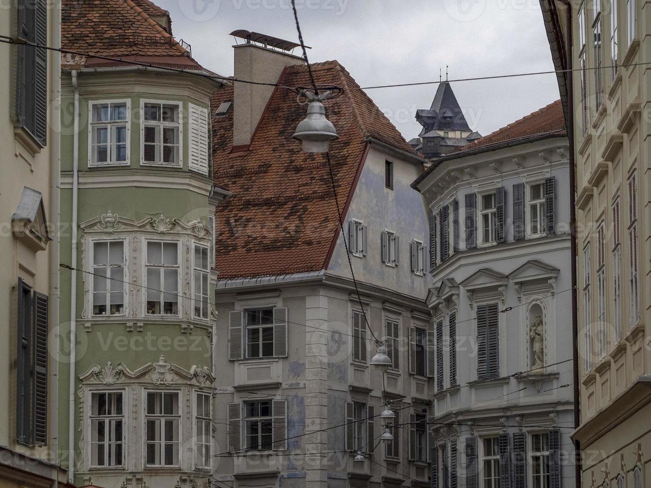 gras Oostenrijk historisch gebouwen steeg foto