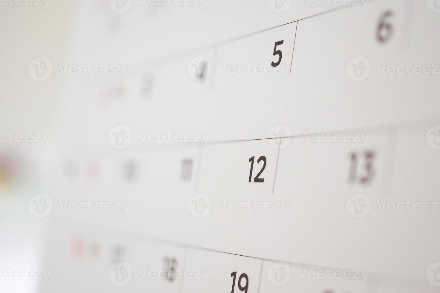 kalender bladzijde dichtbij omhoog foto