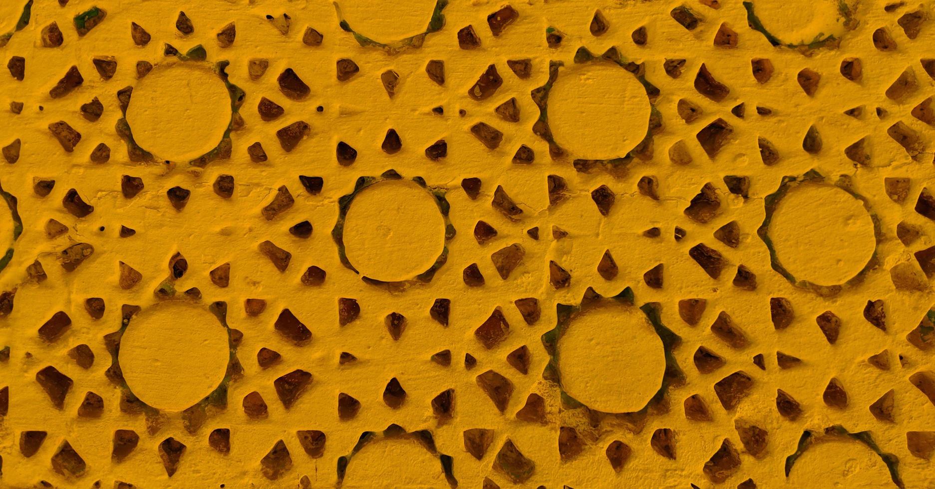 geel geschilderd structuur van handgemaakt details. foto