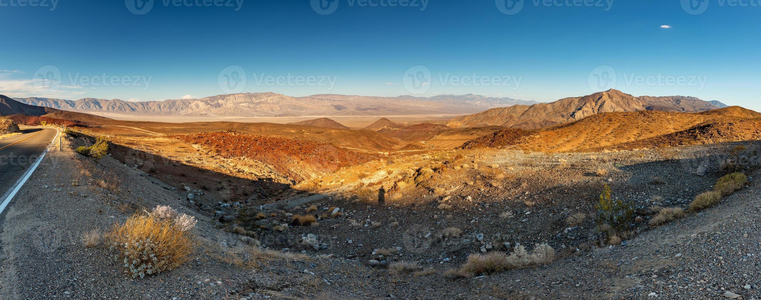 dood vallei zabriskie punt zonsondergang landschap foto