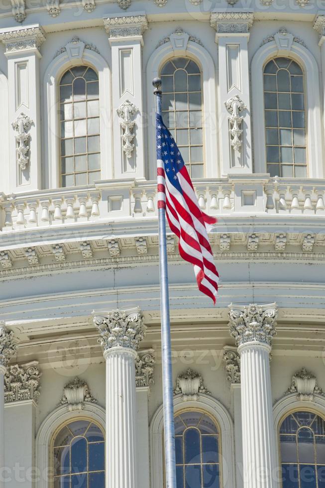 Washington dc hoofdstad Aan diep blauw lucht achtergrond foto