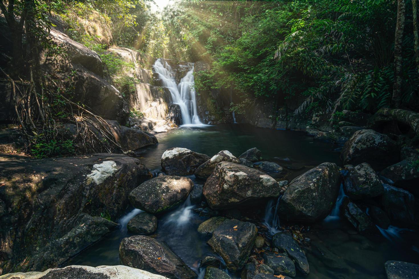 waterval in klong pla kang, Thailand foto