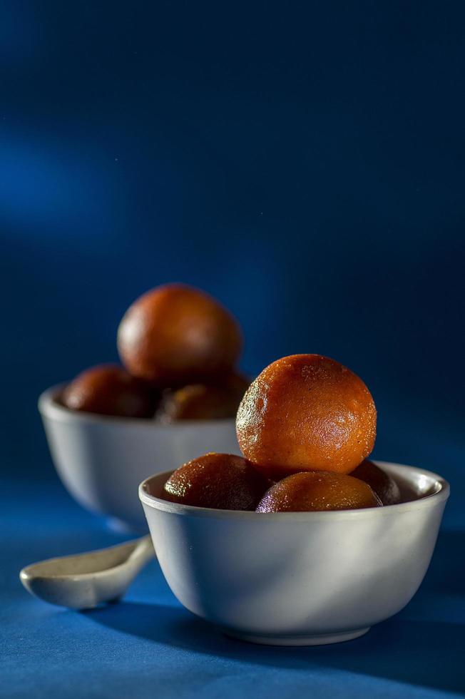 Indiase dessert gulab jamun foto