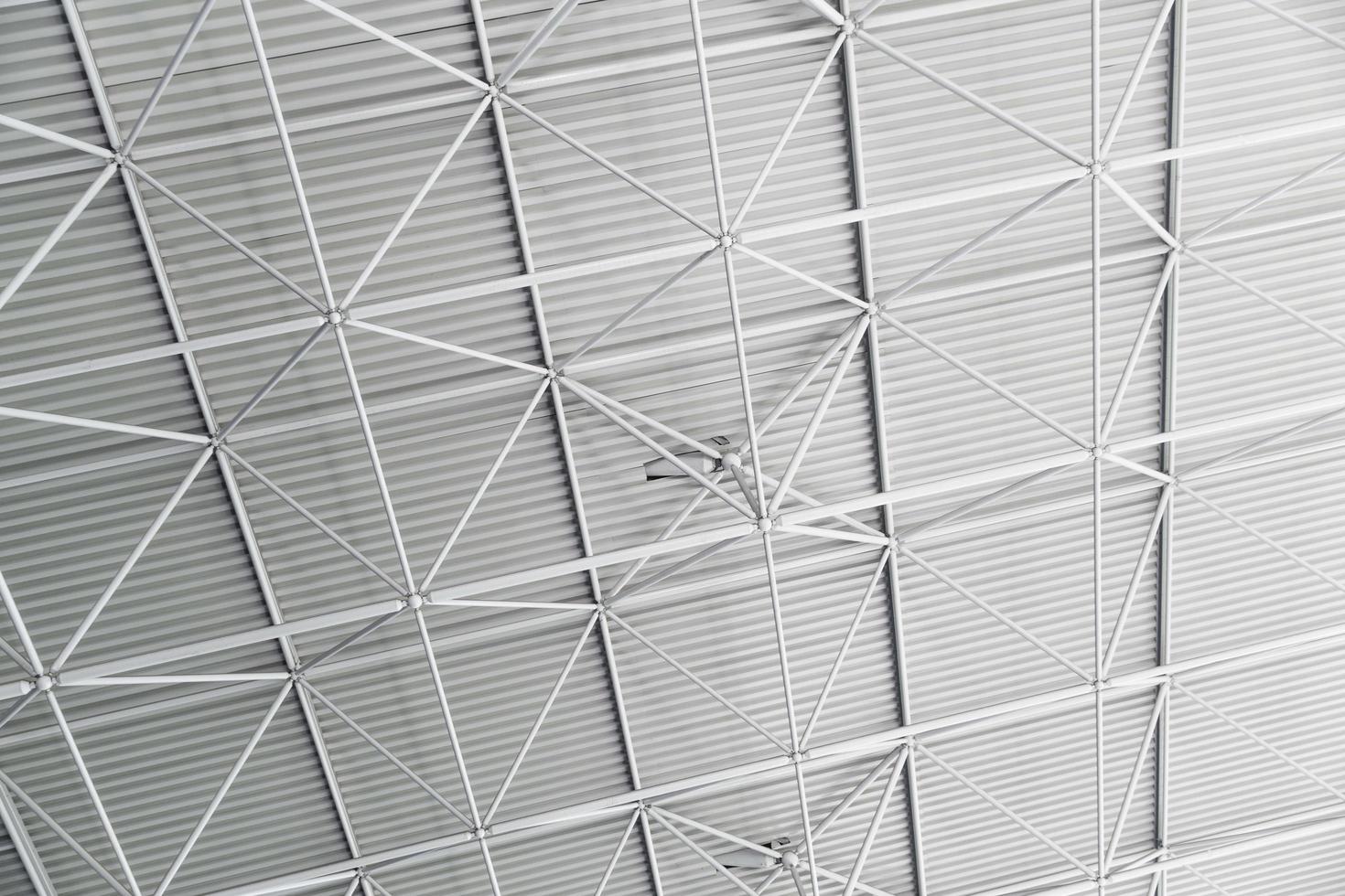 grijs stalen dakplafond foto