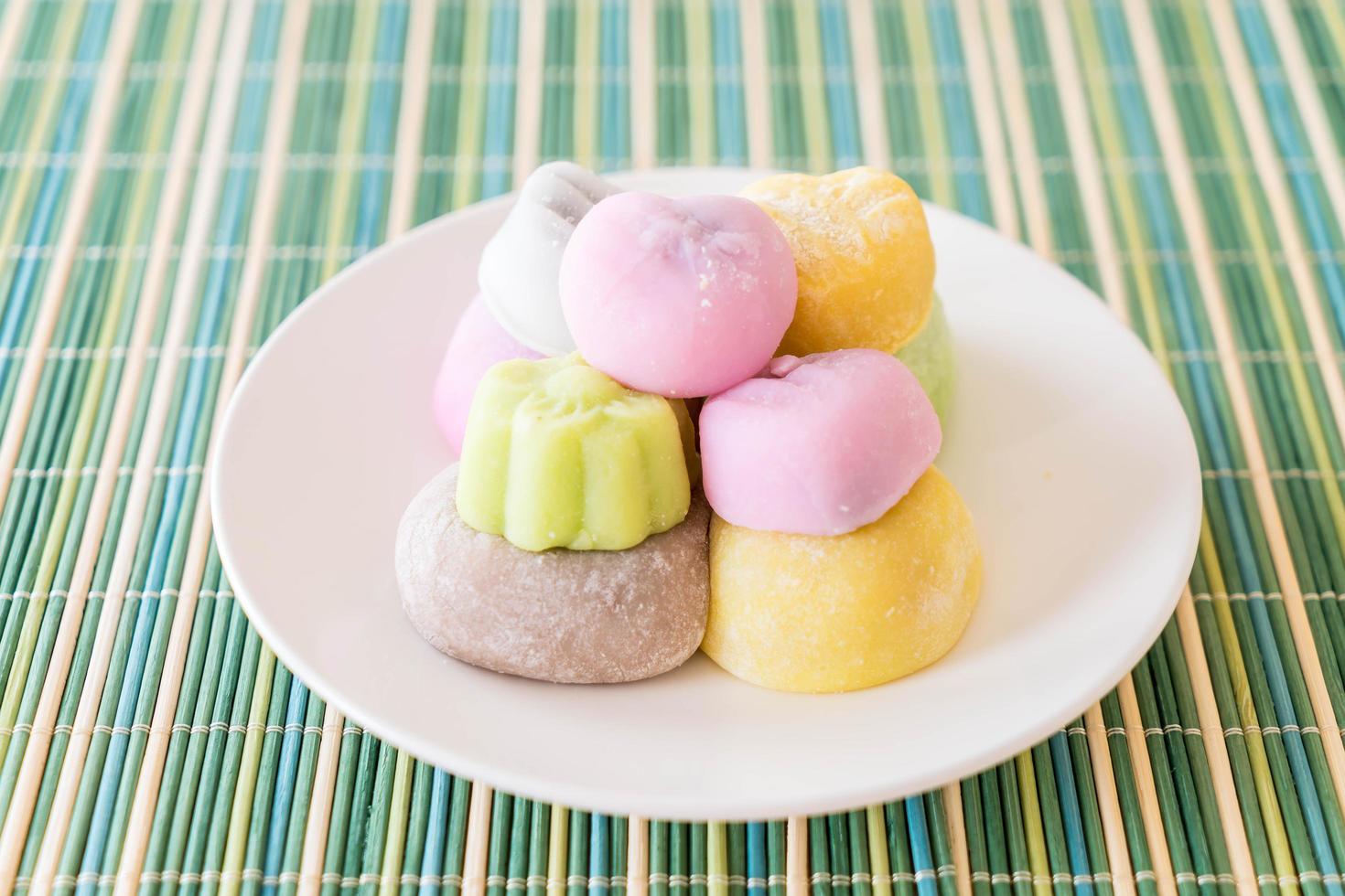 kleurrijke dessertmochi foto