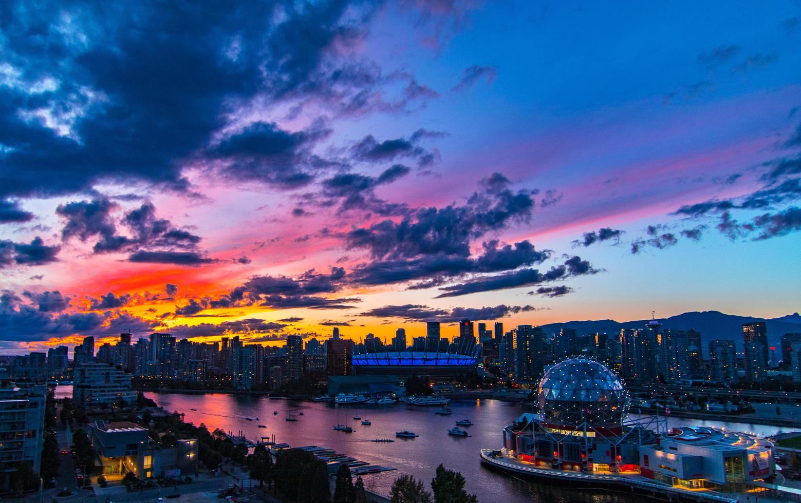 vancouver bij zonsondergang foto