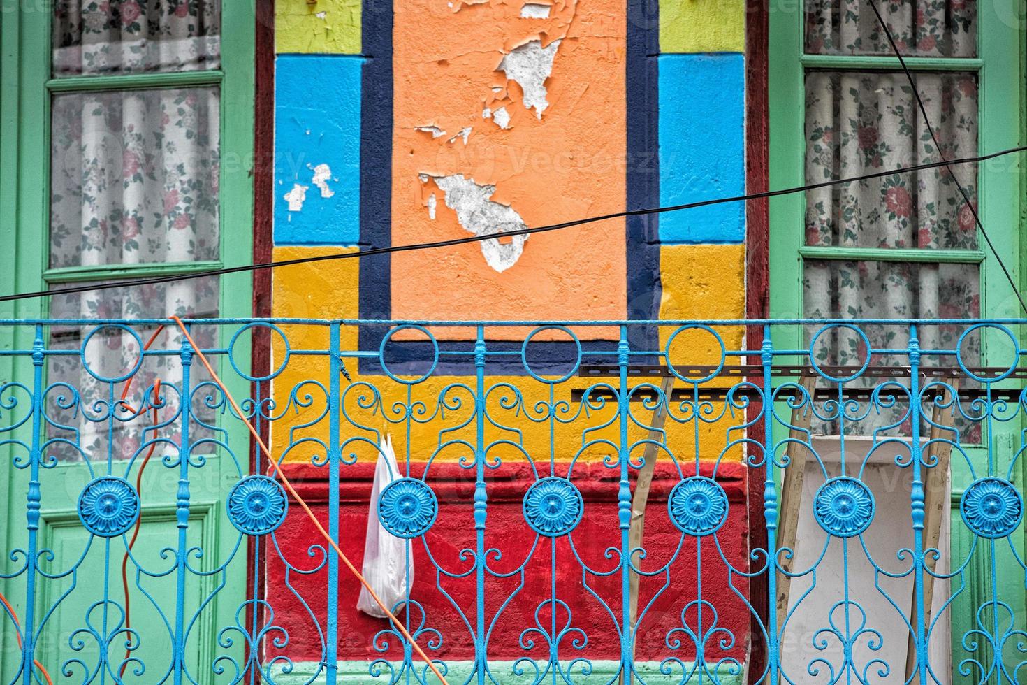 la boca geschilderd huis in buenos aires foto