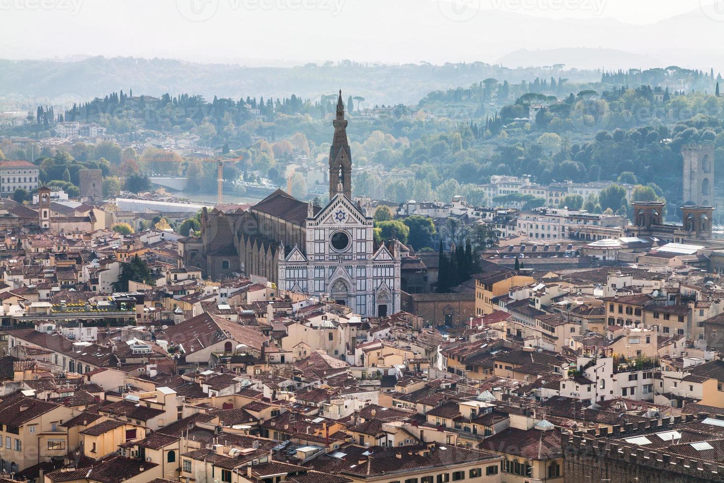 visie van Florence stad met basiliek di de kerstman Croce foto