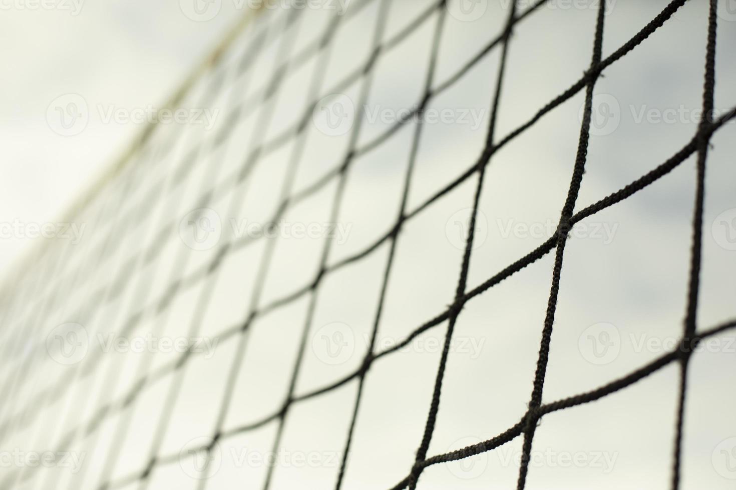 sport- netto. volleybal apparatuur. rooster tegen lucht. foto