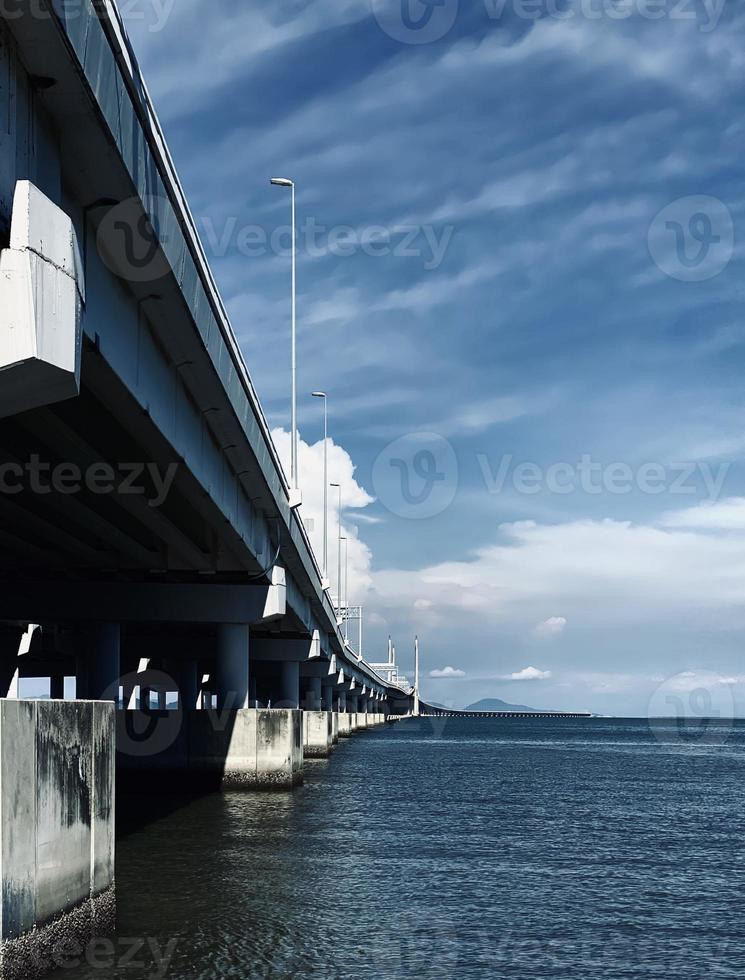 penang brug over- de rivier- foto