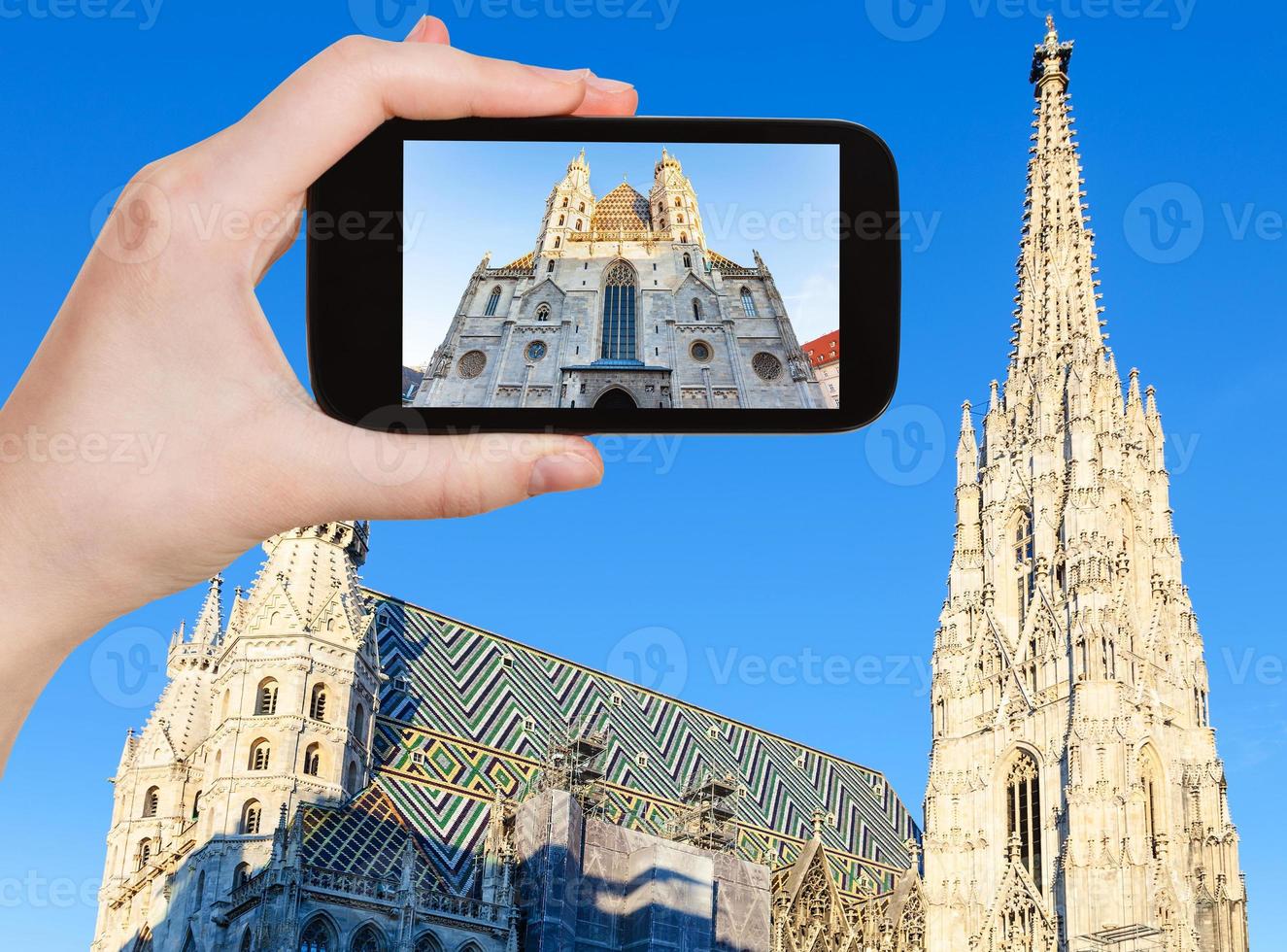 momentopname van stephansdom kathedraal in Wenen foto