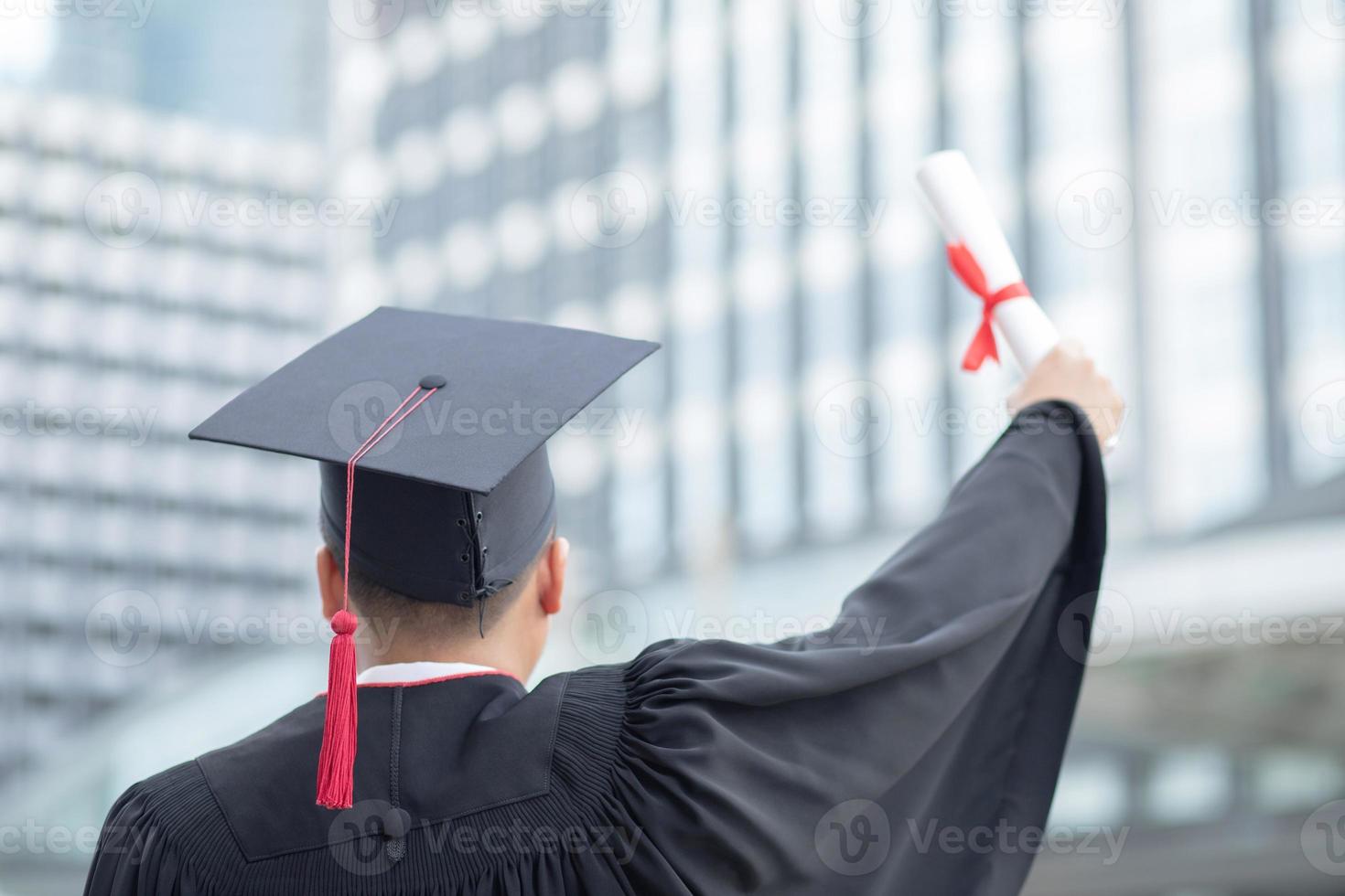 feliciteren de afstuderen Bij de Universiteit foto