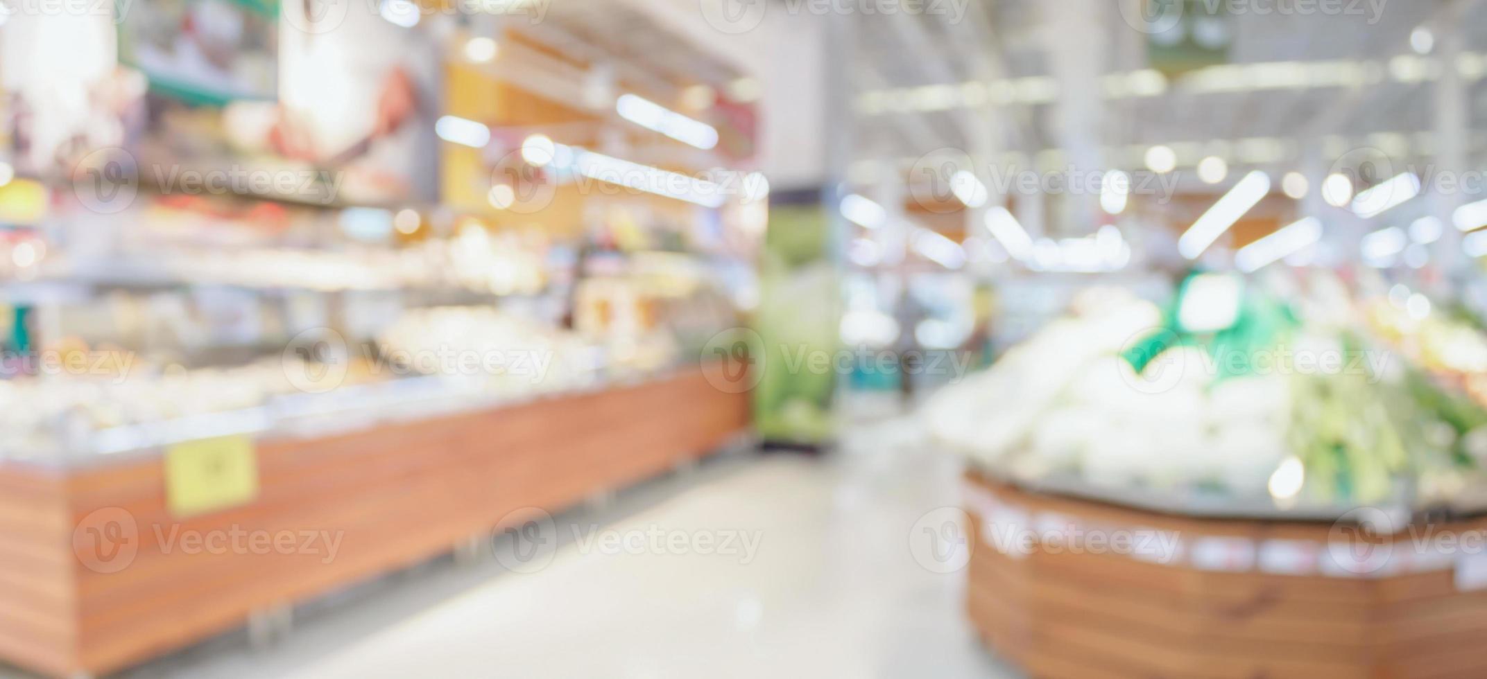 supermarkt kruidenier op te slaan interieur gangpad abstract wazig achtergrond foto