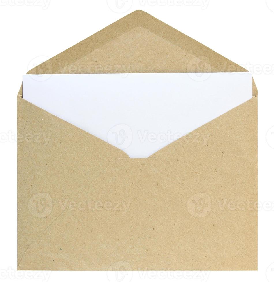 Open envelop geïsoleerd Aan wit achtergrond met knipsel pad foto