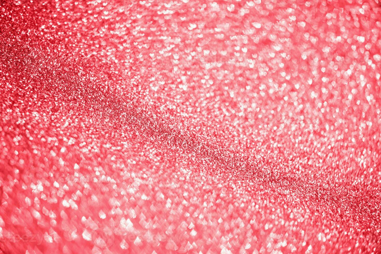 abstract rood schitteren fonkeling met hart bokeh licht voor valentijnsdag achtergrond foto