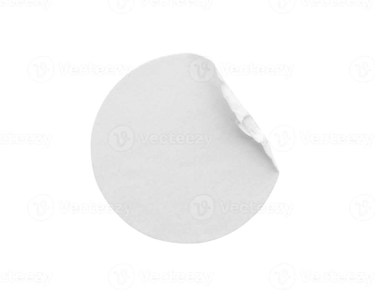blanco wit ronde papier sticker etiket geïsoleerd Aan wit achtergrond met knipsel pad foto