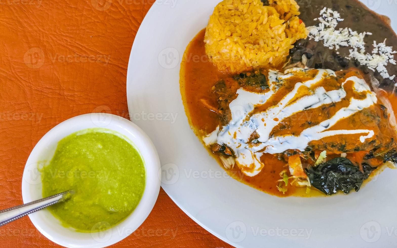 voedsel en drinken typisch Mexicaans schotel maaltijd in restaurant Mexico. foto