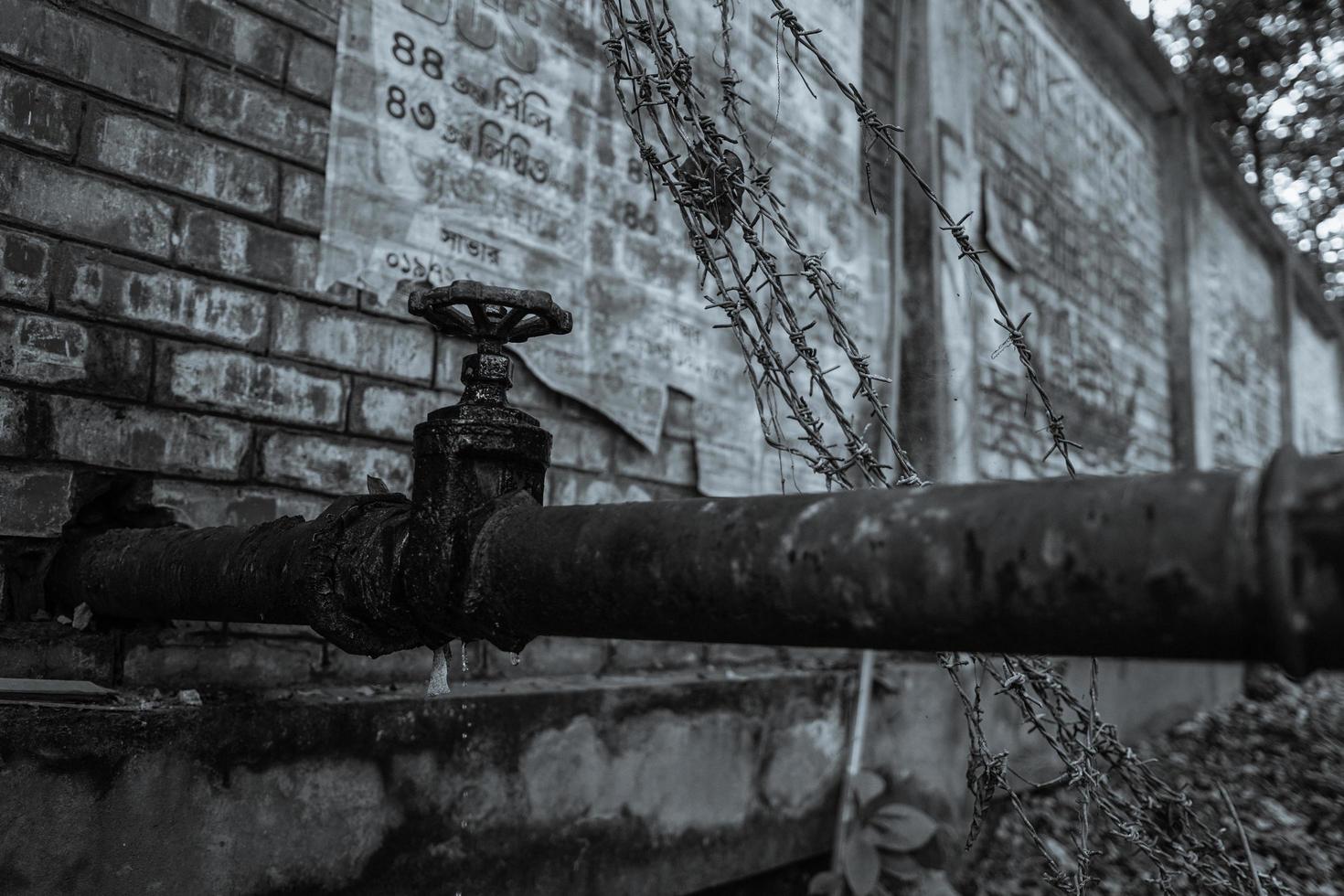 verroest water pijp lijn lekt foto