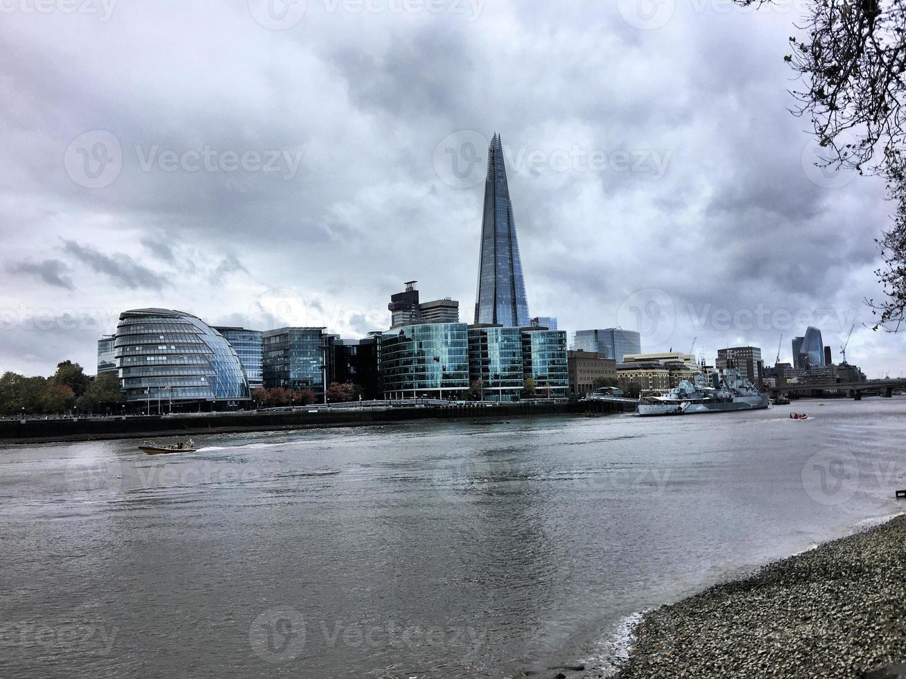 uitzicht op de rivier de Theems in londen foto