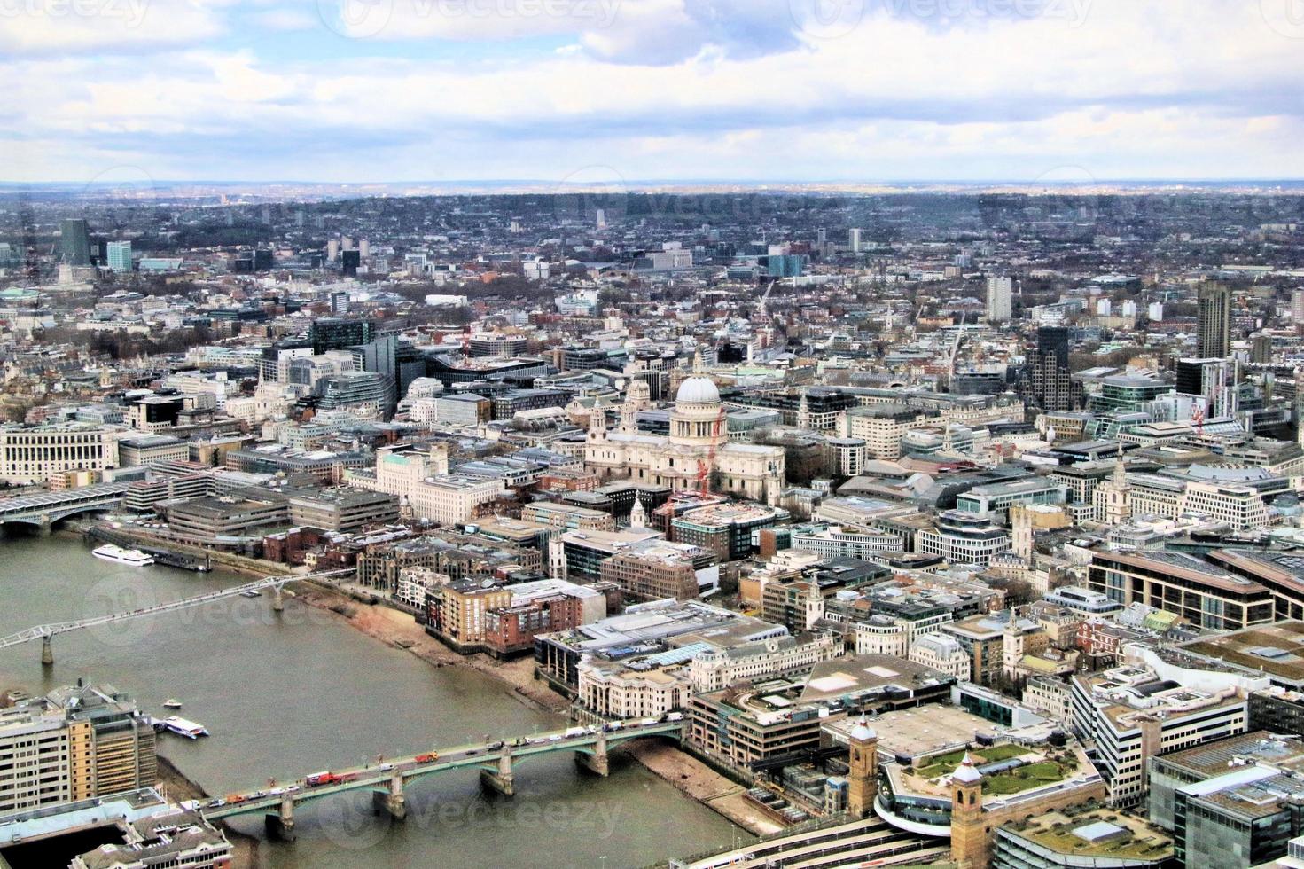 een luchtfoto van londen foto