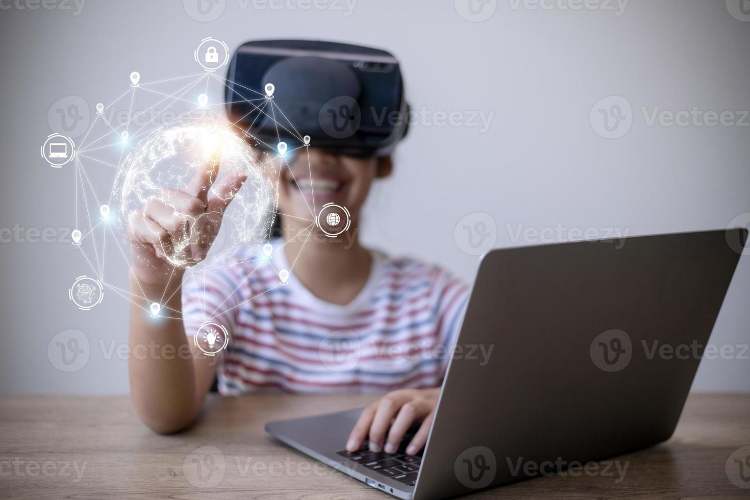 kinderen vervelend virtueel realiteit met verbazingwekkend futuristische globaal virtueel in beeld brengen achtergrond. foto