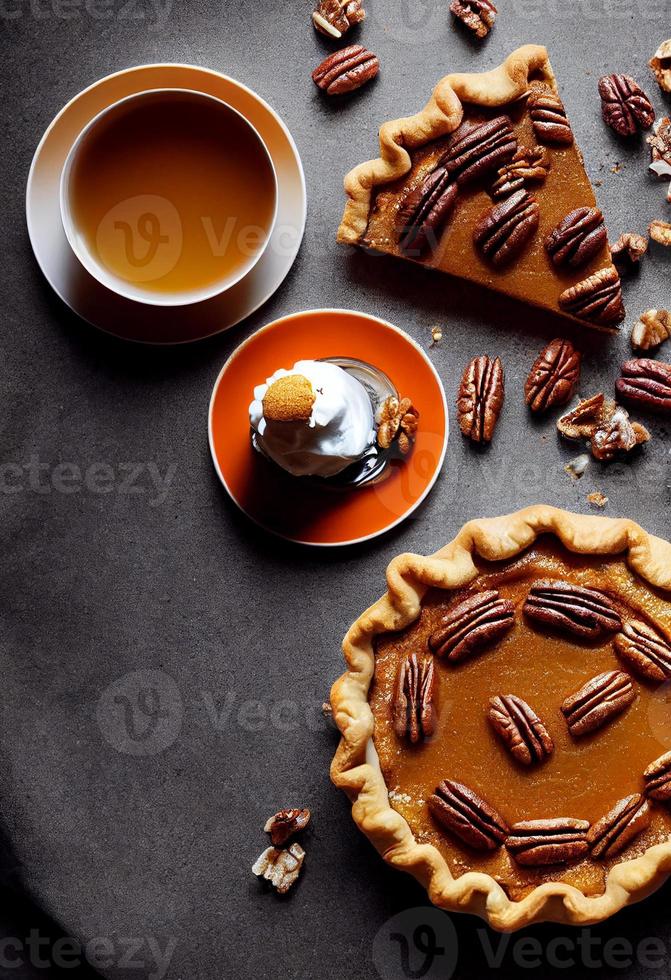 traditioneel dankzegging, halloween pompoen taart met geroosterd pecannoten of pompoen zaden. foto