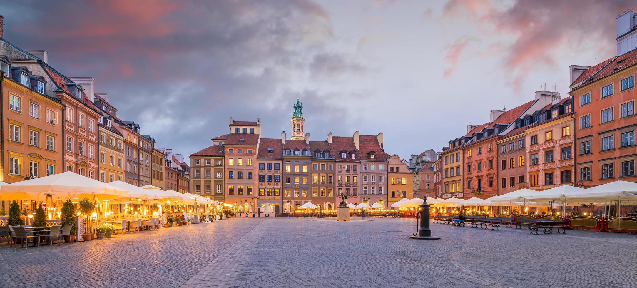 oude stadsplein in Warschau, Polen foto