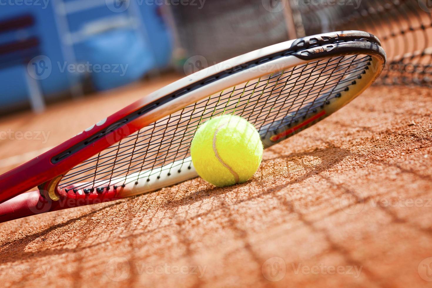 tennis racket, klei rechtbank, wta tour, rolland garros foto