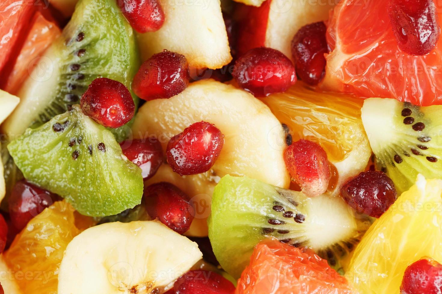 stukken van raznfh fruit detailopname in vol scherm, fruit salade. foto