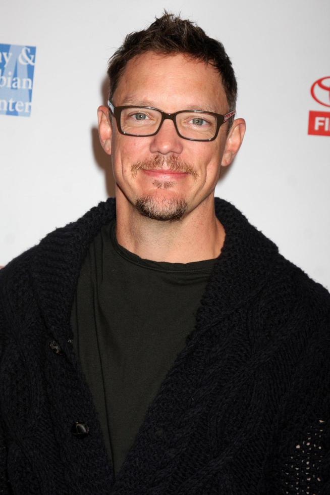 los angeles - feb 20 - Matthew lillard arriveert Bij de 24 uur Hollywood stormloop Bij ebell theater Aan februari 20, 2011 in los engelen, ca foto