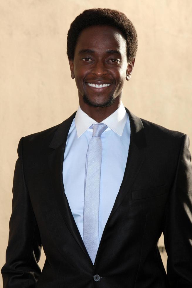 los angeles - mei 20 - edi gathegi arriveert Bij de abc Disney Internationale vooraf Bij Walt Disney studio's veel Aan mei 20, 2012 in burbank, ca foto