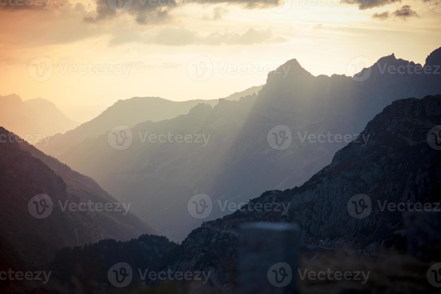susten pass zwitserland alpen bij zonsondergang 4 foto
